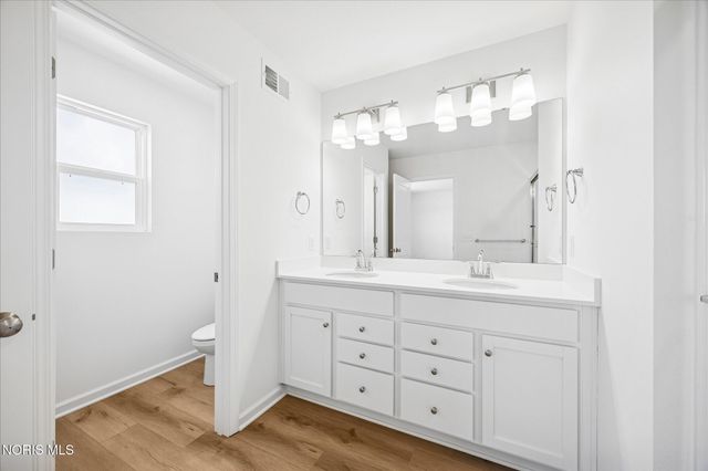 131 Valley Hall Drive, Perrysburg, OH 43551