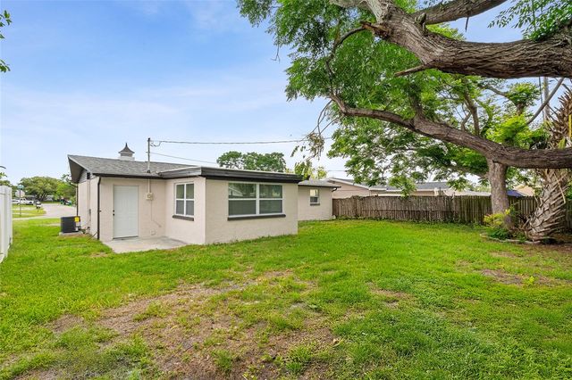 4820 SALEM DRIVE, New Port Richey, FL 34652