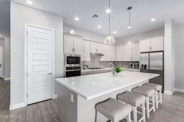 13196 W Woodstock Road, Peoria, AZ 85383