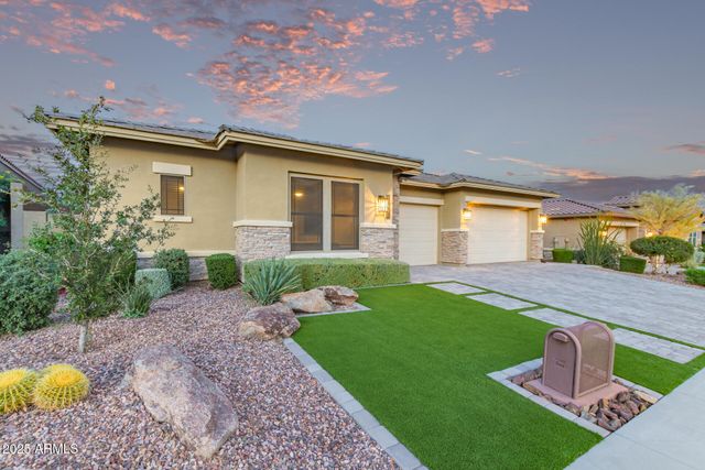 13196 W Woodstock Road, Peoria, AZ 85383