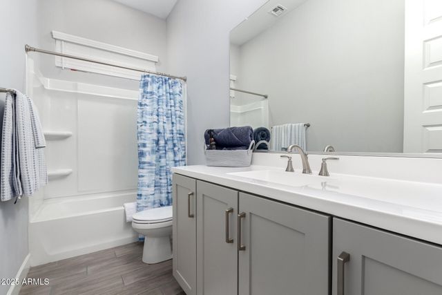 13196 W Woodstock Road, Peoria, AZ 85383