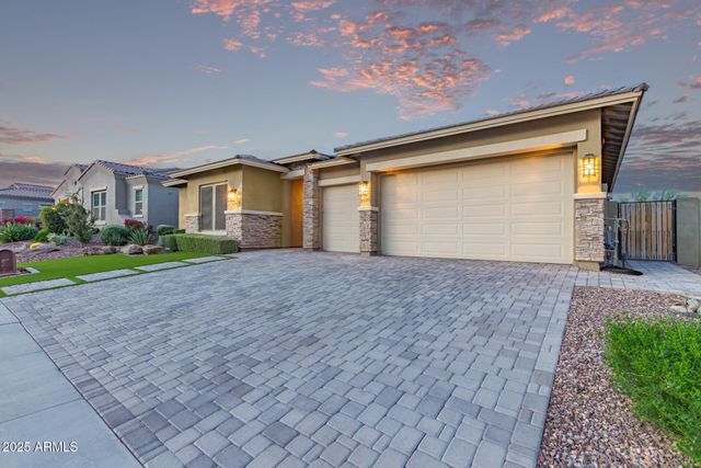 13196 W Woodstock Road, Peoria, AZ 85383