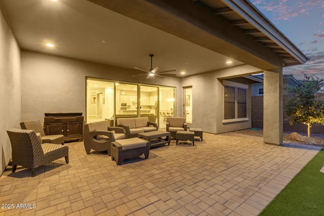 13196 W Woodstock Road, Peoria, AZ 85383