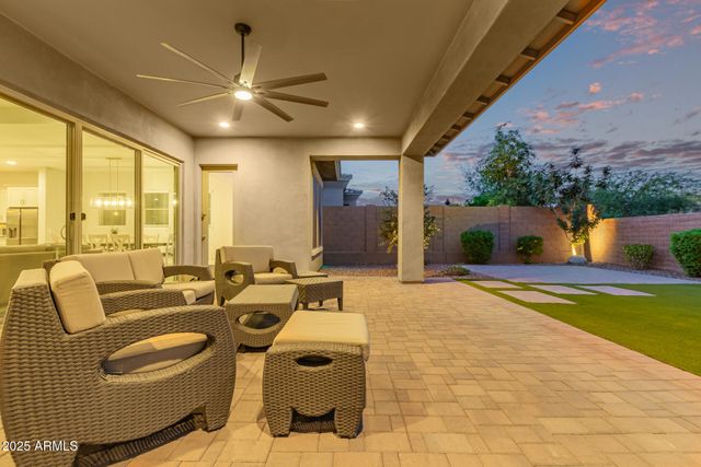13196 W Woodstock Road, Peoria, AZ 85383