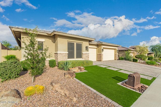 13196 W Woodstock Road, Peoria, AZ 85383