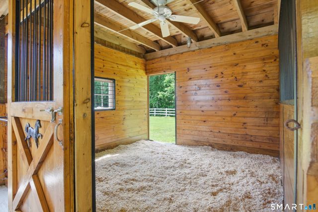 395 Sperry Road, Bethany, CT 06524