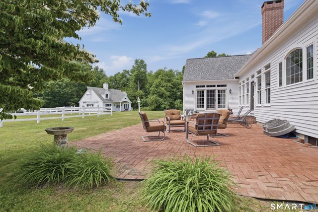 395 Sperry Road, Bethany, CT 06524