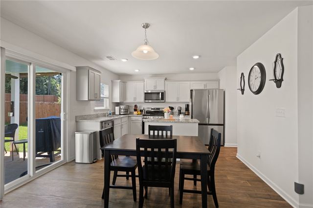 204 Hillendale Way, Pelzer, SC 29669