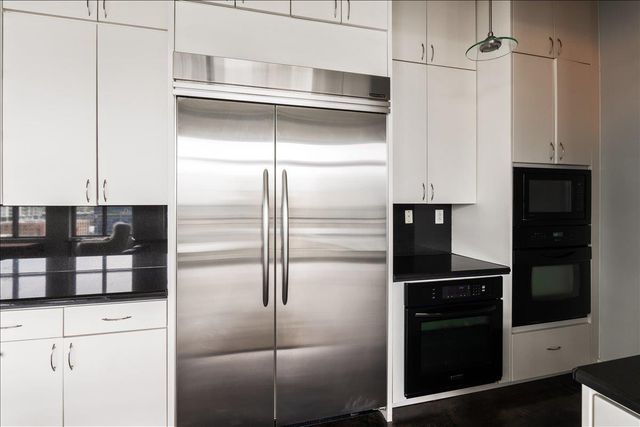 311 W 5th ST 1005, Austin, TX 78701