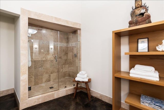 311 W 5th ST 1005, Austin, TX 78701