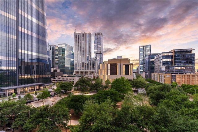 311 W 5th ST 1005, Austin, TX 78701