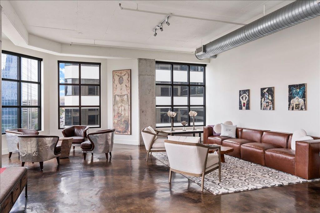 311 W 5th ST 1005, Austin, TX 78701