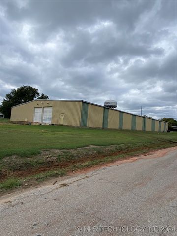 614 SW Moore, Ardmore, OK 73401