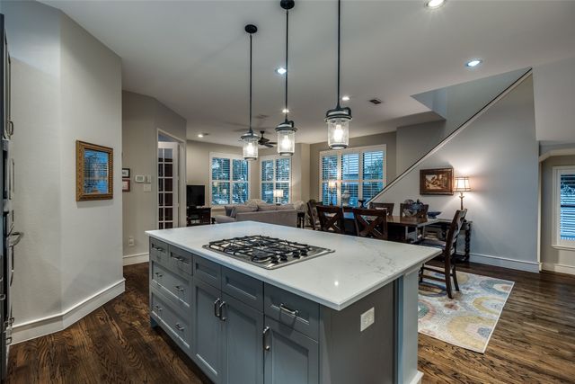 2111 Albany Street, Dallas, TX 75201