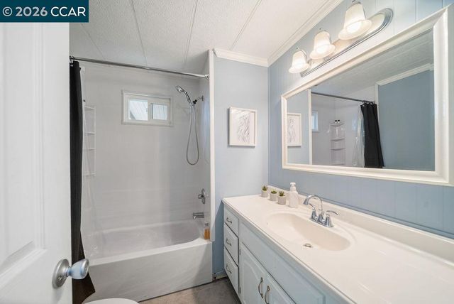 20 Terrace Dr 20, Concord, CA 94518
