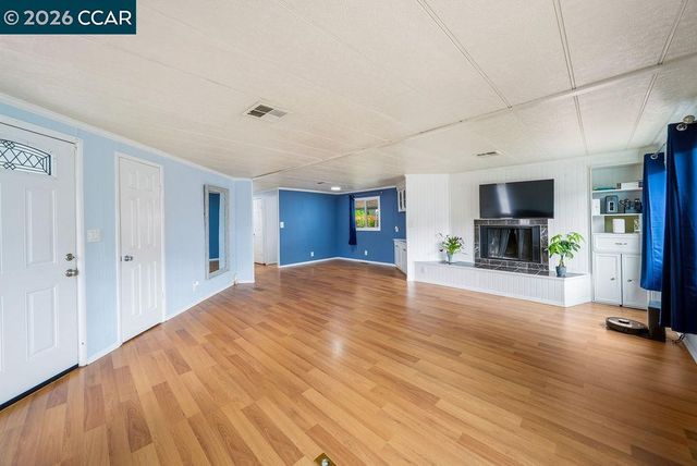 20 Terrace Dr 20, Concord, CA 94518