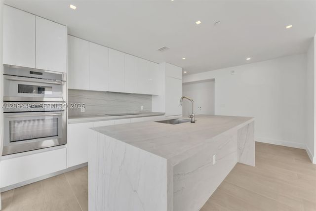 700 NE 24th St 1207, Miami, FL 33137