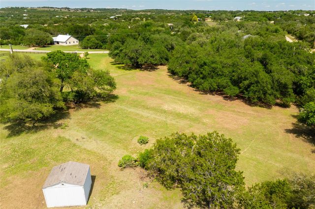 187 Beauchamp RD, Dripping Springs, TX 78620