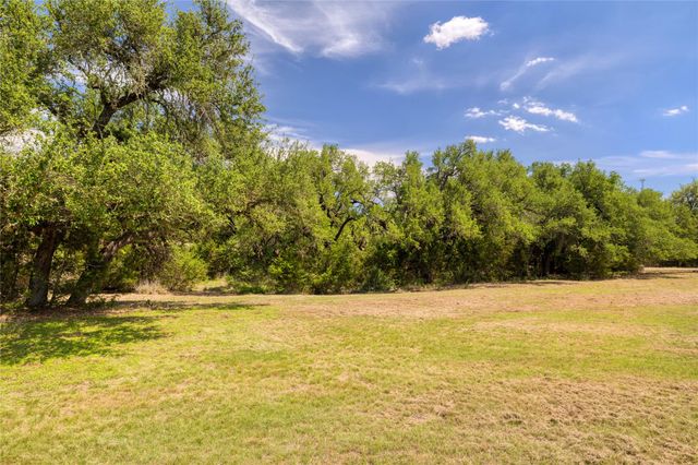 187 Beauchamp RD, Dripping Springs, TX 78620