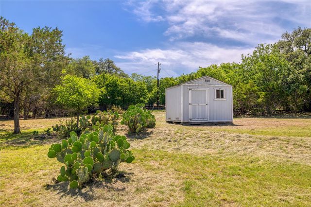 187 Beauchamp RD, Dripping Springs, TX 78620