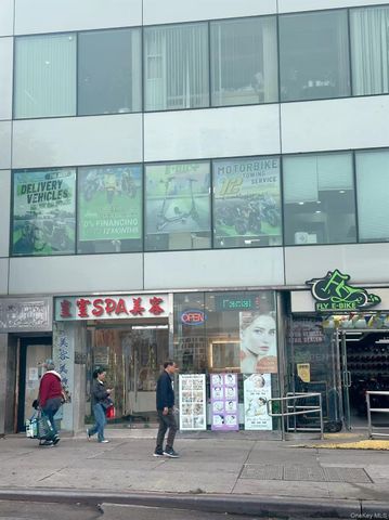 136-40 39th Avenue 201, Flushing, NY 11354