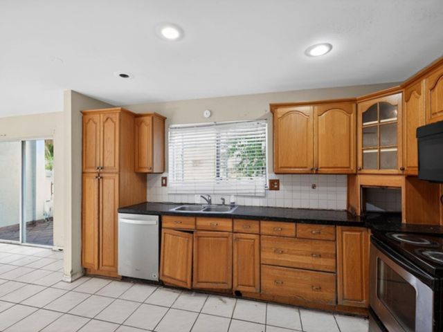 253 NE 211th Terrace, North Miami Beach, FL 33179