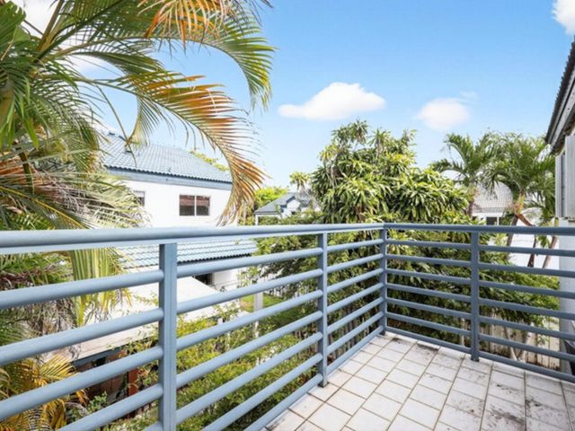 253 NE 211th Terrace, North Miami Beach, FL 33179