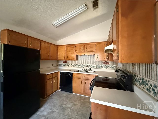 61 Kyle Lane, Hinesville, GA 31313