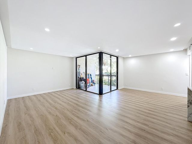 955 Egret B-207, Delray Beach, FL 33444