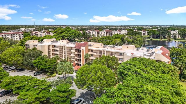 955 Egret B-207, Delray Beach, FL 33444