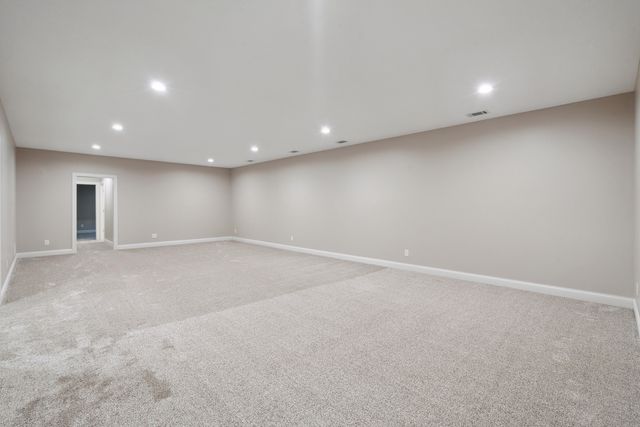 6501 BLACKBIRD Lane, Bettendorf, IA 52722