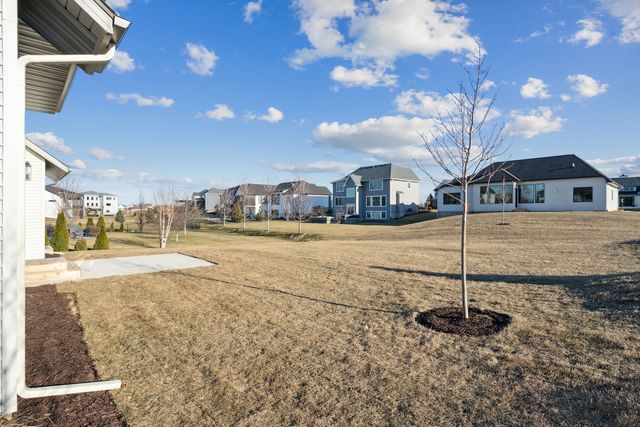 6501 BLACKBIRD Lane, Bettendorf, IA 52722