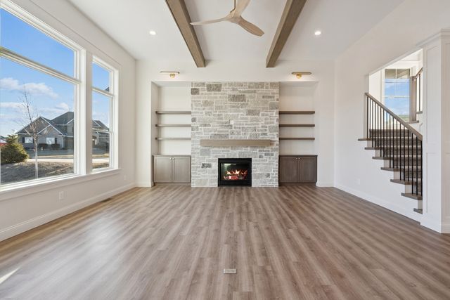 6501 BLACKBIRD Lane, Bettendorf, IA 52722