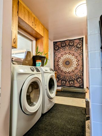 4439 Whittier Rd, Clayton, WA 99110