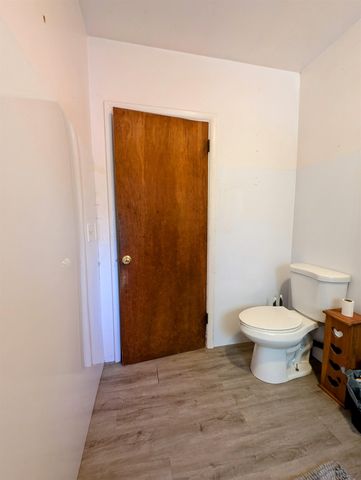 4439 Whittier Rd, Clayton, WA 99110