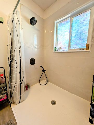 4439 Whittier Rd, Clayton, WA 99110