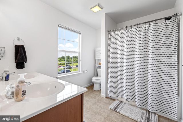 345 CEDAR RUN DR, York, PA 17404