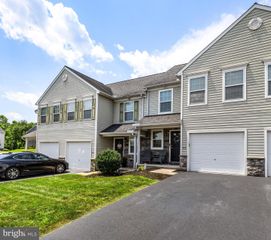 345 CEDAR RUN DR, York, PA 17404