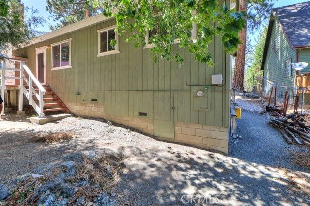 5291 Orchard Dr, Wrightwood, CA 92397