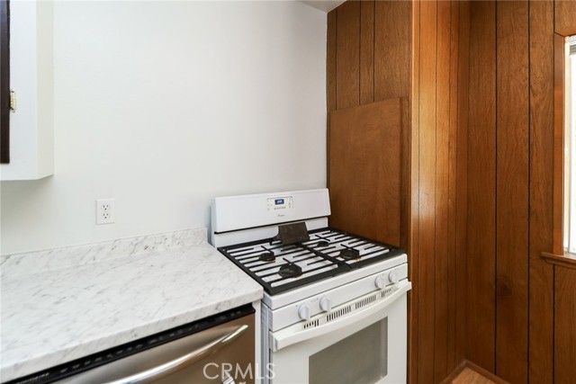 5291 Orchard Dr, Wrightwood, CA 92397