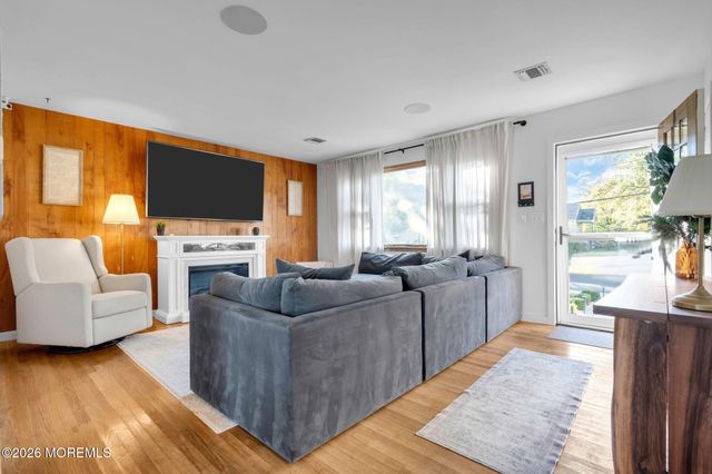 9 Berry Street, Keansburg, NJ 07734