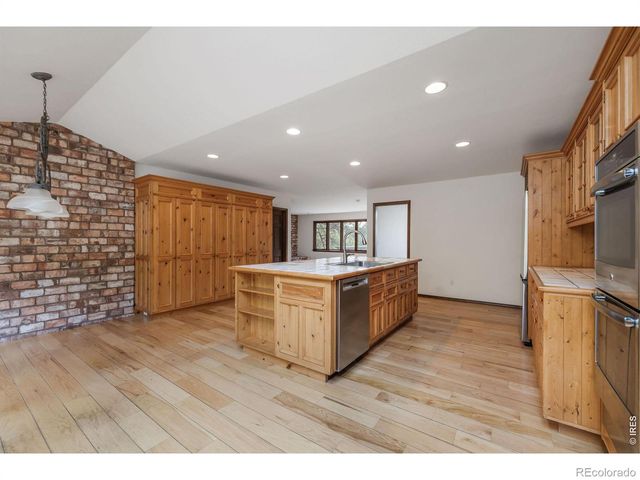 543 Linden Park Drive, Boulder, CO 80304