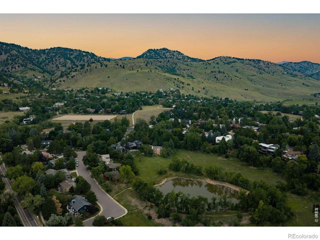 543 Linden Park Drive, Boulder, CO 80304