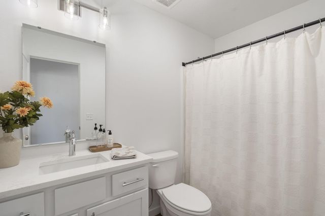 108 N Bison Court, Nixa, MO 65714