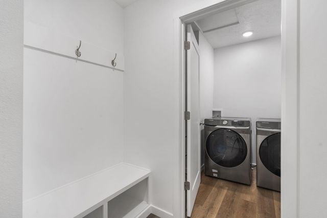 108 N Bison Court, Nixa, MO 65714