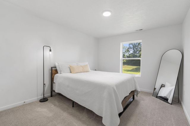 108 N Bison Court, Nixa, MO 65714