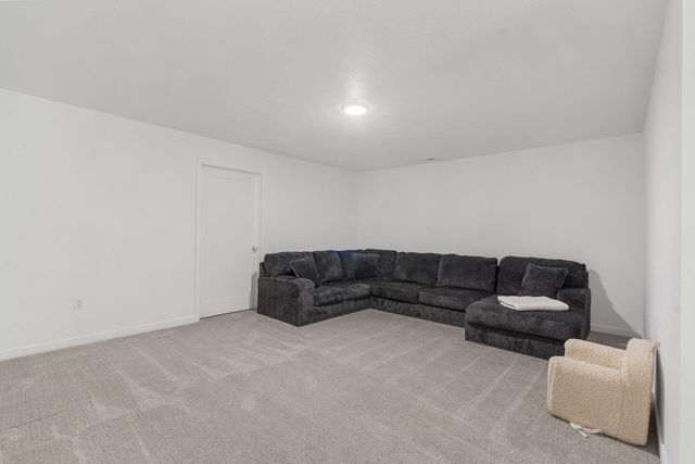 108 N Bison Court, Nixa, MO 65714