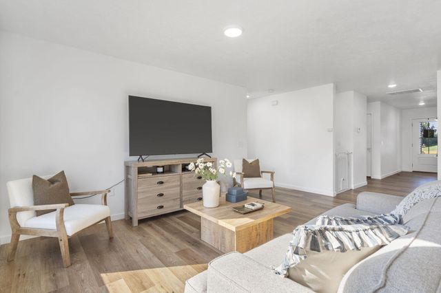 108 N Bison Court, Nixa, MO 65714