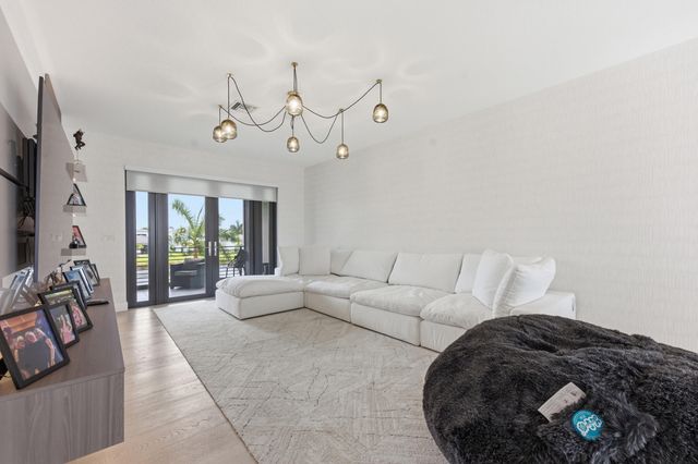 8568 Crystal Downs Avenue, Boca Raton, FL 33434