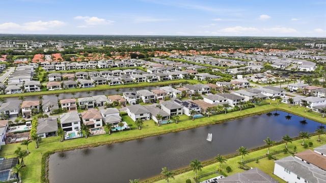 8568 Crystal Downs Avenue, Boca Raton, FL 33434